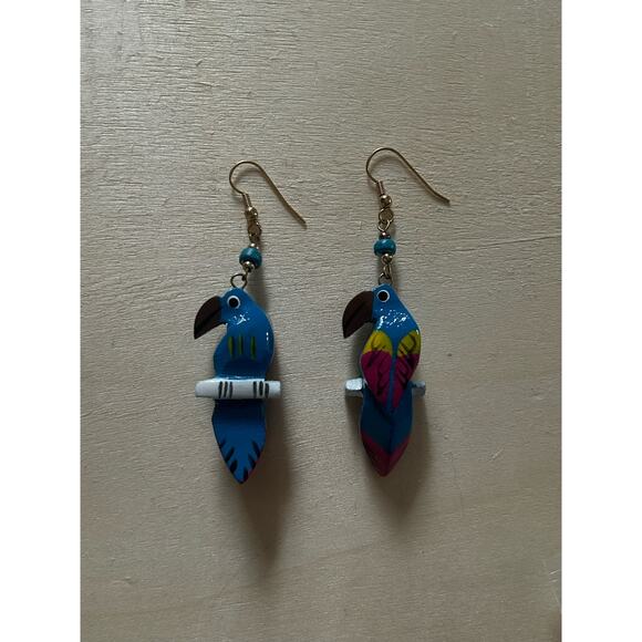 4 Pairs of Parrot Earrings. Handmade Golden and Painted Wood! - Picture 3 of 6